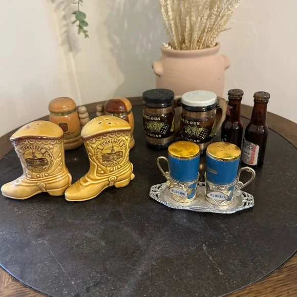 Boot Salt and Pepper Shakers - Yellow - Picture 2 of 6